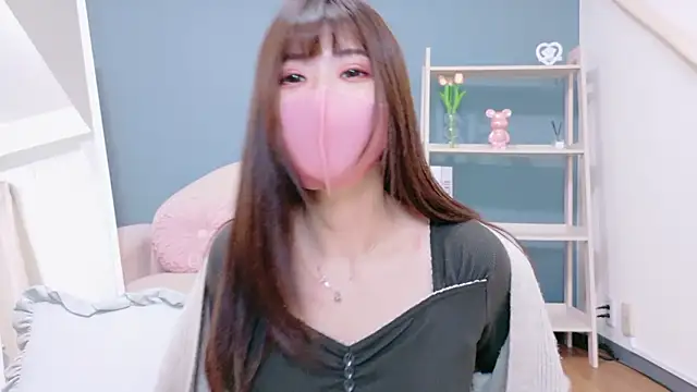 Snapshot of oto-X-cup chatting on 11-05-25, 11:24 oto-X-cup online show from 11-05-25, 11:24