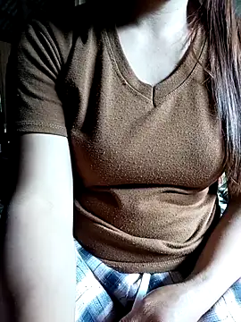 Snapshot of Sara_pusyy chatting on 06-11-26, 03:47 Sara pusyy online show from 06-11-26, 03:47