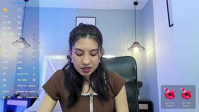 zoe-moreau online show from 03-04-26, 07:43