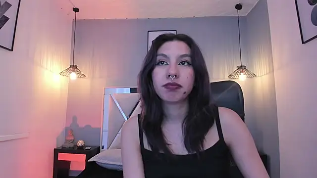 Snapshot of zoe-moreau chatting on 02-09-26, 09:02 zoe-moreau online show from 02-09-26, 09:02