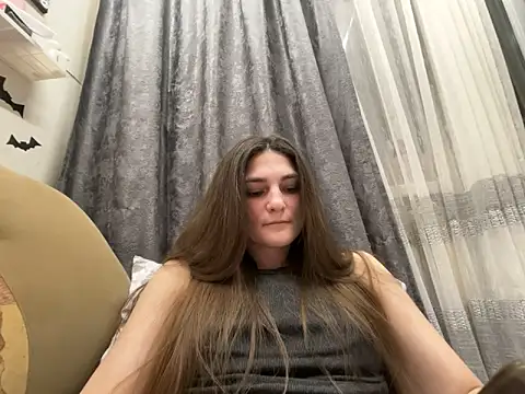 Snapshot of HelgaMun chatting on 11-05-25, 04:10 HelgaMun online show from 11-05-25, 04:10