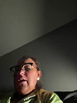 Snapshot of Angel-LinaX chatting on 01-07-26, 12:37 Angel-LinaX online show from 01-07-26, 12:37