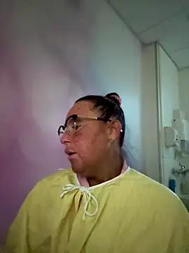 Snapshot of Angel-LinaX chatting on 01-12-26, 08:10 Angel-LinaX online show from 01-12-26, 08:10