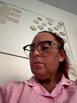 Snapshot of Angel-LinaX chatting on 01-08-26, 03:18 Angel-LinaX online show from 01-08-26, 03:18