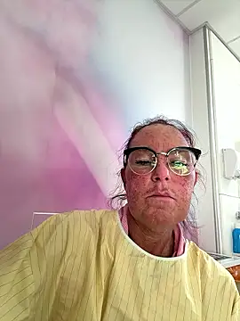 Snapshot of Angel-LinaX chatting on 01-10-26, 12:22 Angel-LinaX online show from 01-10-26, 12:22