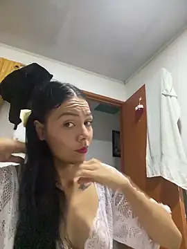 Snapshot of salome_xxx15 chatting on 03-01-26, 05:40 salome xxx15 online show from 03-01-26, 05:40