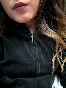 Angel-pune001 online show from 12-15-25, 03:40