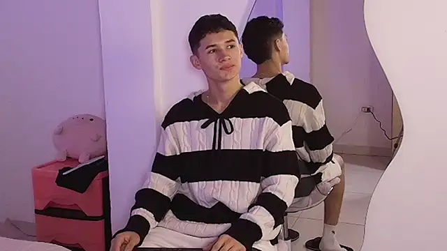 Eiden Blake online show from 11-29-25, 11:49