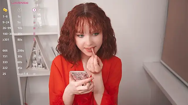 MaisieStarlight online show from 02-01-26, 05:44