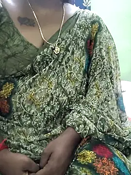 Snapshot of tam-queen1 chatting on 11-10-25, 08:52 tam-queen1 online show from 11-10-25, 08:52