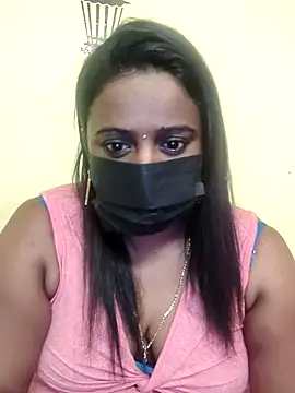 Snapshot of tam-queen1 chatting on 11-12-25, 07:12 tam-queen1 online show from 11-12-25, 07:12