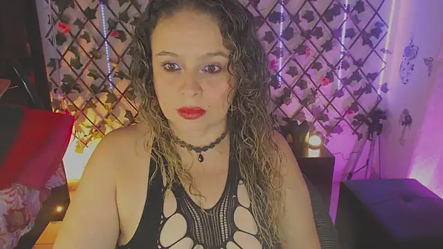 katjohanna online show from 06-21-26, 04:40