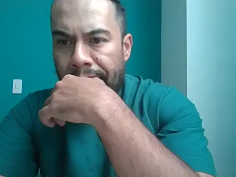 Snapshot of Ramses_36 chatting on 02-10-26, 04:06 Ramses 36 online show from 02-10-26, 04:06