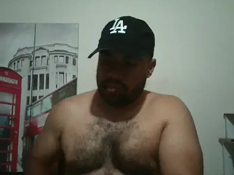 Snapshot of Ramses_36 chatting on 11-18-25, 02:49 Ramses 36 online show from 11-18-25, 02:49