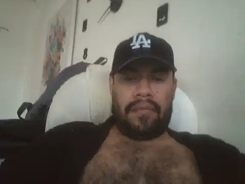 Snapshot of Ramses_36 chatting on 11-30-25, 01:45 Ramses 36 online show from 11-30-25, 01:45