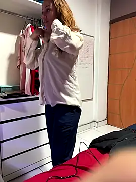 meninadeparis online show from 11-11-25, 03:12