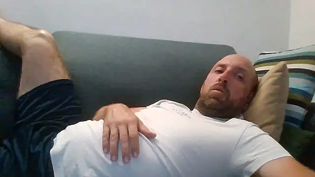 luca beech88 online show from 06-19-26, 07:52