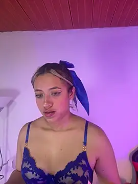 alexa bluee online show from 11-28-25, 08:25