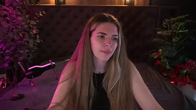 DanielaReign online show from 04-02-26, 05:58