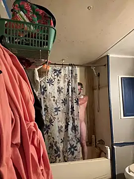 Snapshot of bkuterbach2015 chatting on 12-16-25, 09:35 bkuterbach2015 online show from 12-16-25, 09:35