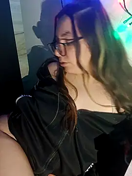 Baby Myla online show from 12-13-25, 08:04