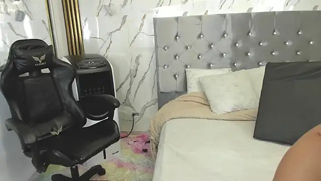 Snapshot of vanessa_saquirt chatting on 05-21-26, 03:26 vanessa saquirt online show from 05-21-26, 03:26