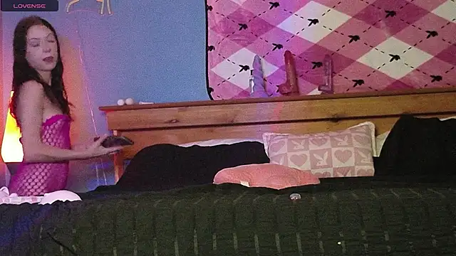 kittenkisses3 online show from 01-10-26, 01:56