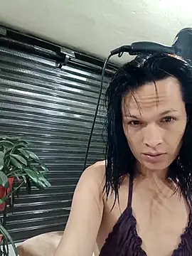 PaulinaLondra2 online show from 11-18-25, 10:40