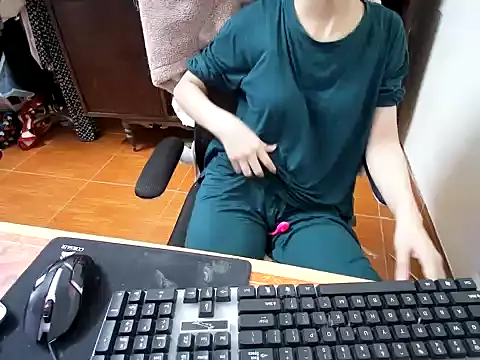 Snapshot of ---Lusi03--- chatting on 02-24-26, 03:24 ---Lusi03--- online show from 02-24-26, 03:24