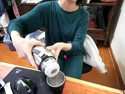 ---Lusi03--- online show from 03-10-26, 10:58