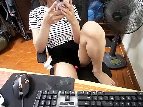 ---Lusi03--- online show from 04-16-26, 03:46