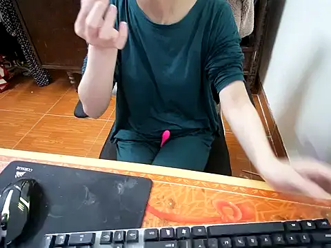 Snapshot of ---Lusi03--- chatting on 02-21-26, 03:47 ---Lusi03--- online show from 02-21-26, 03:47