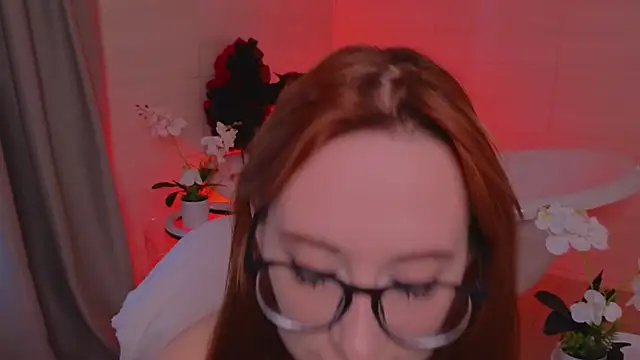 WICKEDEMBER online show from 06-19-26, 02:06
