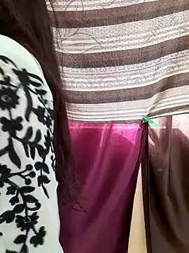 Snapshot of Neha_rani78 chatting on 06-15-26, 02:56 Neha rani78 online show from 06-15-26, 02:56