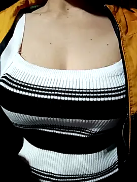 LenaLy2k online show from 12-18-25, 02:27