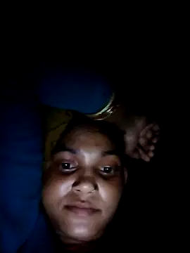 Snapshot of Jooli_cuty chatting on 06-27-26, 04:57 Jooli cuty online show from 06-27-26, 04:57