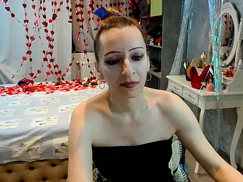 Snapshot of AnneDevrim chatting on 02-05-26, 06:42 AnneDevrim online show from 02-05-26, 06:42