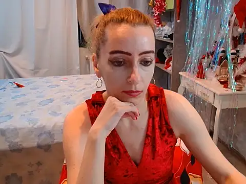 Snapshot of AnneDevrim chatting on 12-20-25, 07:00 AnneDevrim online show from 12-20-25, 07:00