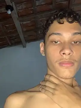 Snapshot of novinholimah chatting on 11-05-25, 01:20 novinholimah online show from 11-05-25, 01:20