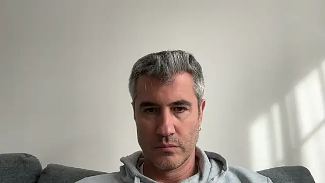 Snapshot of aprendiendo44 chatting on 11-04-25, 09:46 aprendiendo44 online show from 11-04-25, 09:46