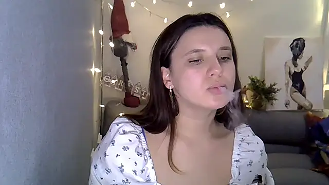 KiraHoney online show from 12-17-25, 08:58