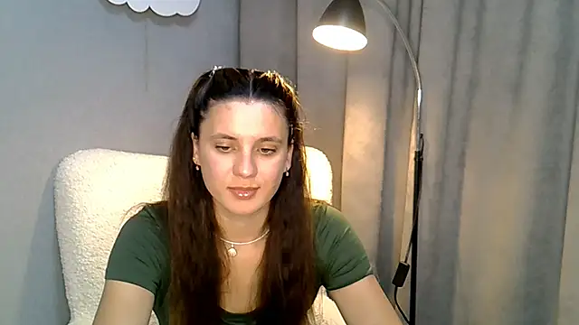 Snapshot of KiraHoney chatting on 07-08-26, 07:36 KiraHoney online show from 07-08-26, 07:36