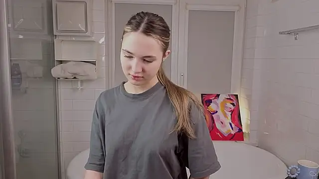 LeenaPuita online show from 02-15-26, 04:28