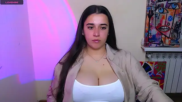 Snapshot of AlinaDoll_ chatting on 05-26-26, 07:17 AlinaDoll online show from 05-26-26, 07:17