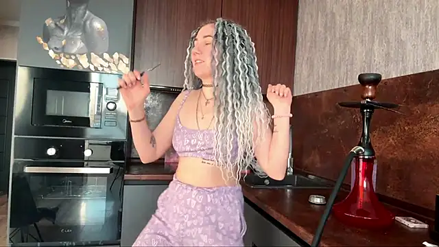 GeraldineStevenson online show from 03-02-26, 02:02