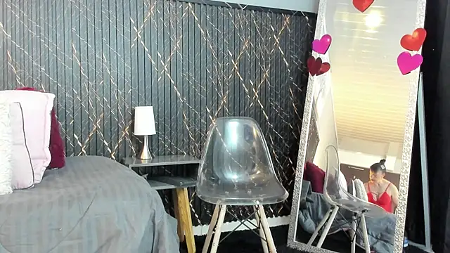 clara heat online show from 03-23-26, 07:14