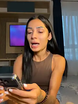 VickyM99 online show from 06-19-26, 06:03