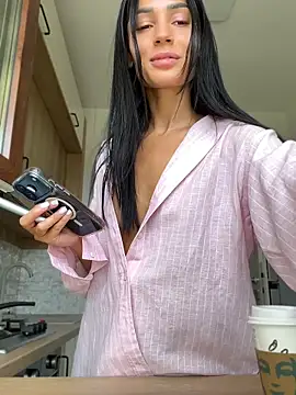 VickyM99 online show from 06-20-26, 11:48