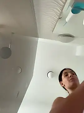 VickyM99 online show from 12-17-25, 08:52