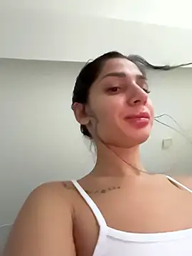 VickyM99 online show from 11-28-25, 06:57